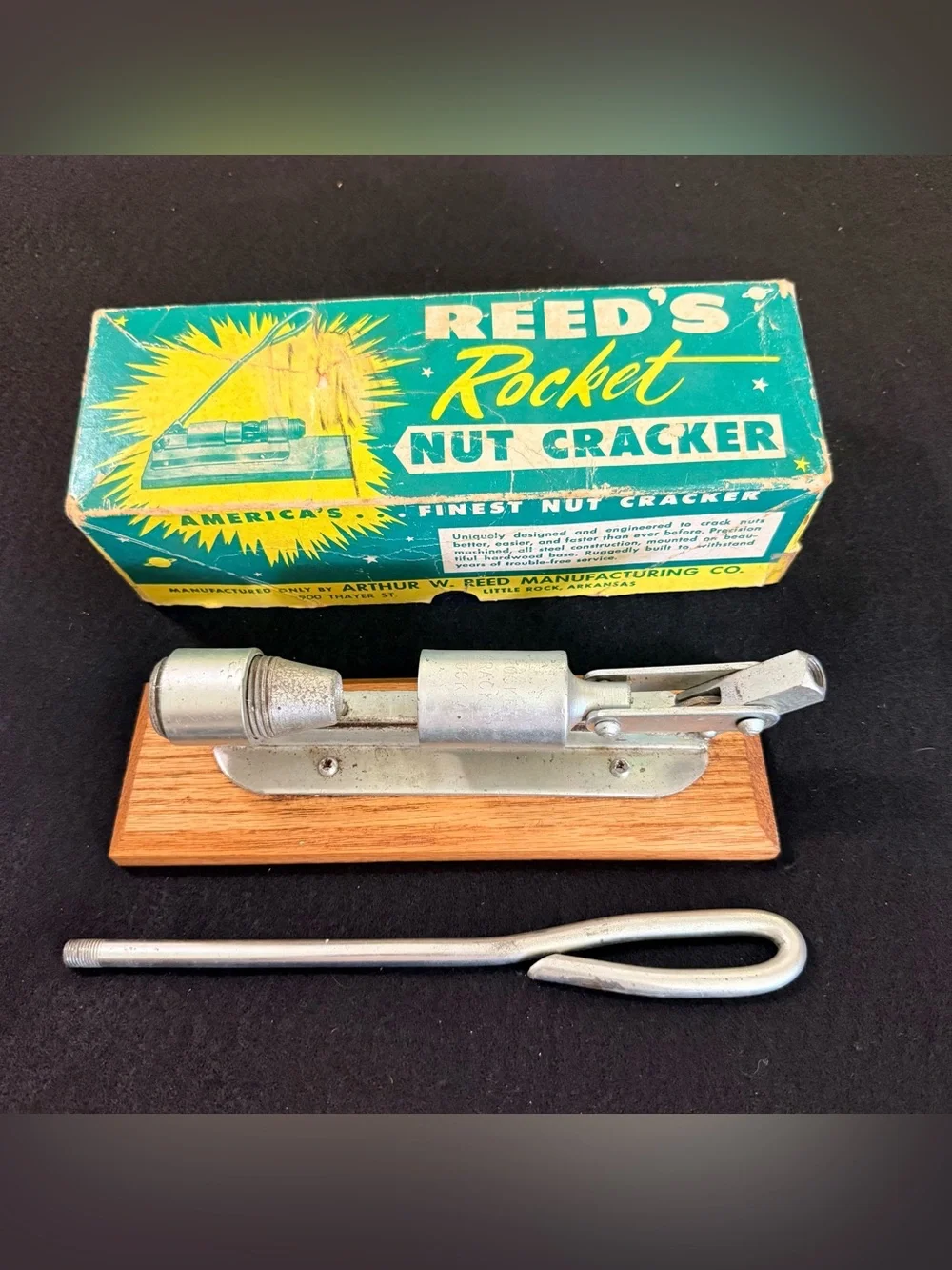 Vintage Reed's Rocket Nut Cracker Model R-300 Steel-Wood Base W/Box